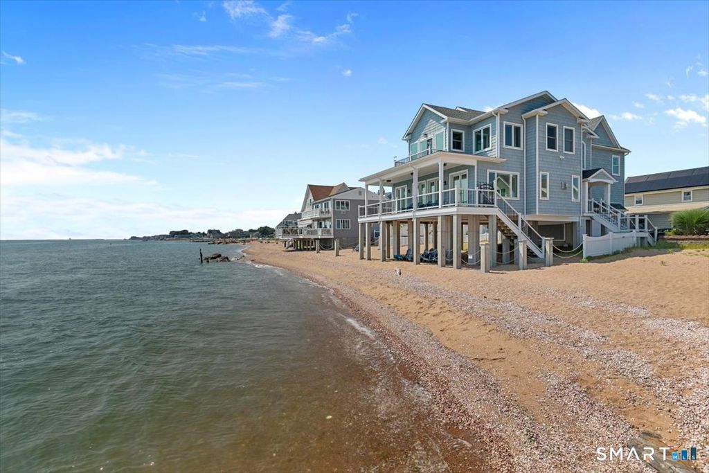 6 First Avenue, East Haven, CT 06512