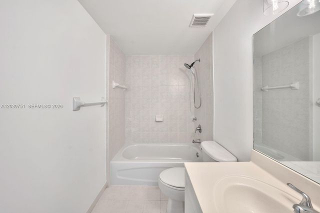 215 SW 42nd Ave 507, Miami, FL 33134