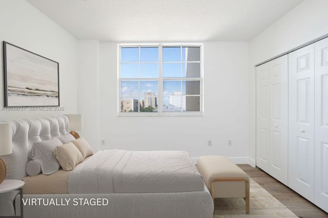 215 SW 42nd Ave 507, Miami, FL 33134