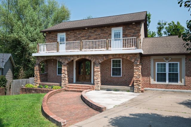 4036 Creekside Dr, Nashville, TN 37211