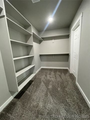 5905 Bluestem Way, Chelsea, OK 74016