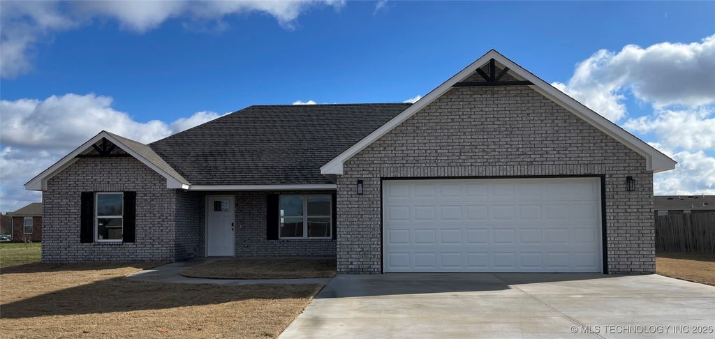 5905 Bluestem Way, Chelsea, OK 74016