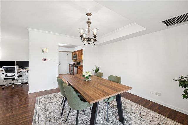 3851 Mission Hills Road 502, Northbrook, IL 60062