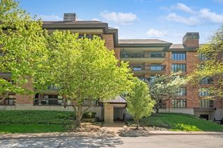 3851 Mission Hills Road 502, Northbrook, IL 60062