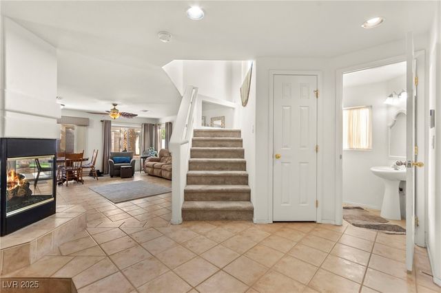 9522 Arrowhead Falls Court, Las Vegas, NV 89148