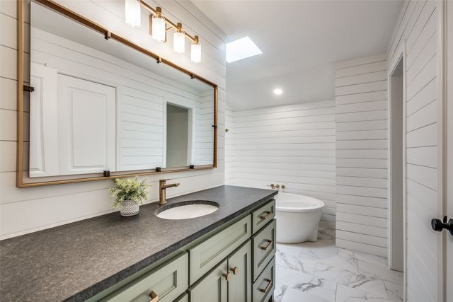 4302 Kingswick Drive, Arlington, TX 76016