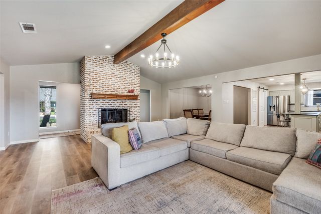 4302 Kingswick Drive, Arlington, TX 76016