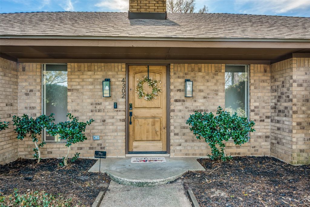 4302 Kingswick Drive, Arlington, TX 76016