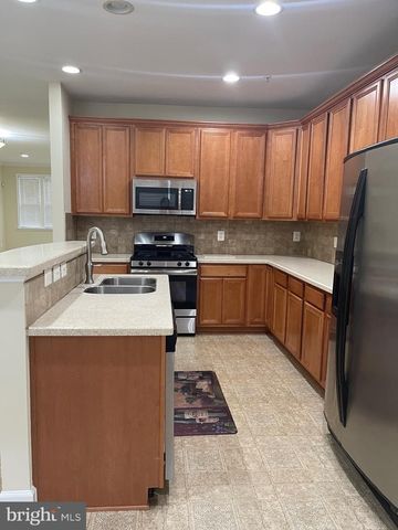 620 KINGFISHER AVE, Gaithersburg, MD 20877