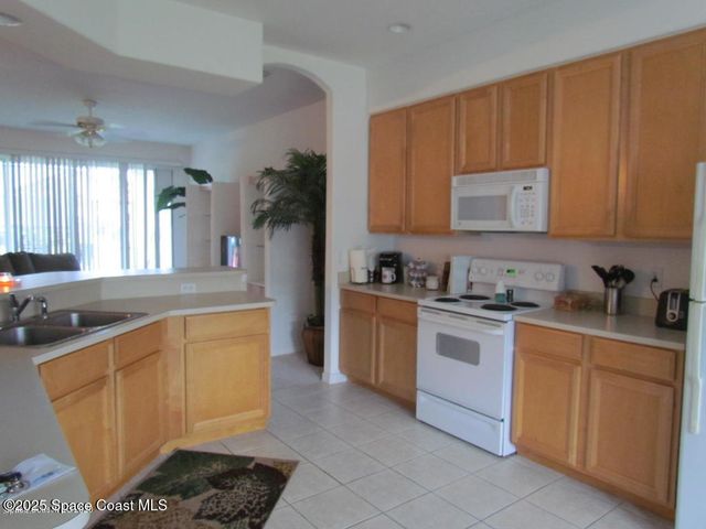 1885 Ficus Point Drive, Melbourne, FL 32940