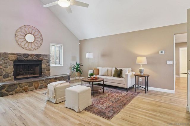 11810 Hi Ridge Rd, Lakeside, CA 92040