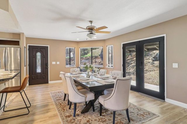 11810 Hi Ridge Rd, Lakeside, CA 92040