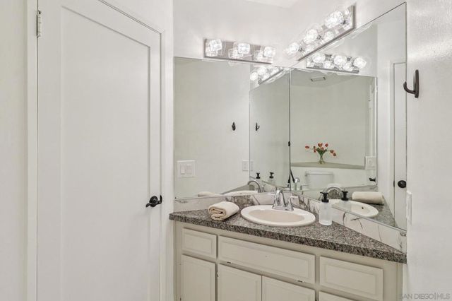 11810 Hi Ridge Rd, Lakeside, CA 92040