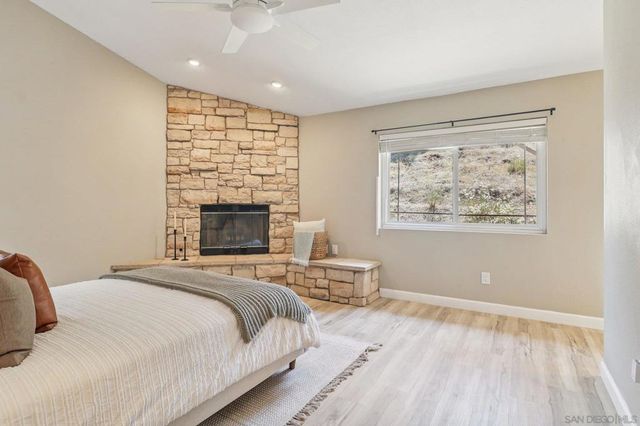 11810 Hi Ridge Rd, Lakeside, CA 92040