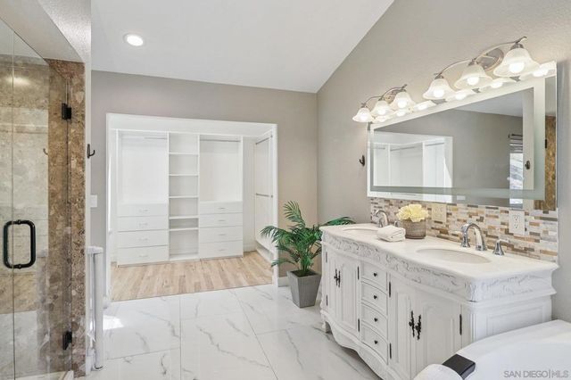 11810 Hi Ridge Rd, Lakeside, CA 92040