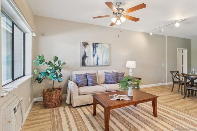 11810 Hi Ridge Rd, Lakeside, CA 92040