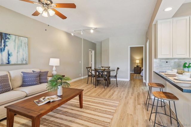 11810 Hi Ridge Rd, Lakeside, CA 92040