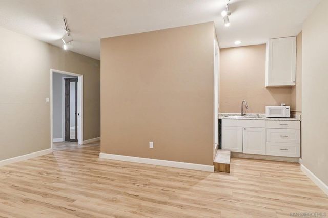 11810 Hi Ridge Rd, Lakeside, CA 92040