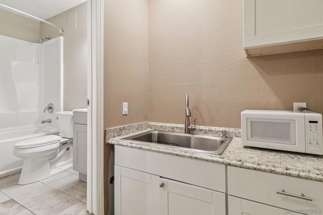 11810 Hi Ridge Rd, Lakeside, CA 92040