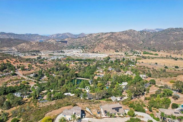 11810 Hi Ridge Rd, Lakeside, CA 92040