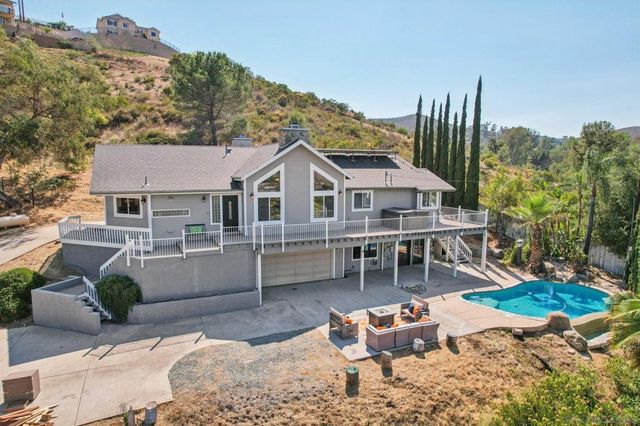 11810 Hi Ridge Rd, Lakeside, CA 92040