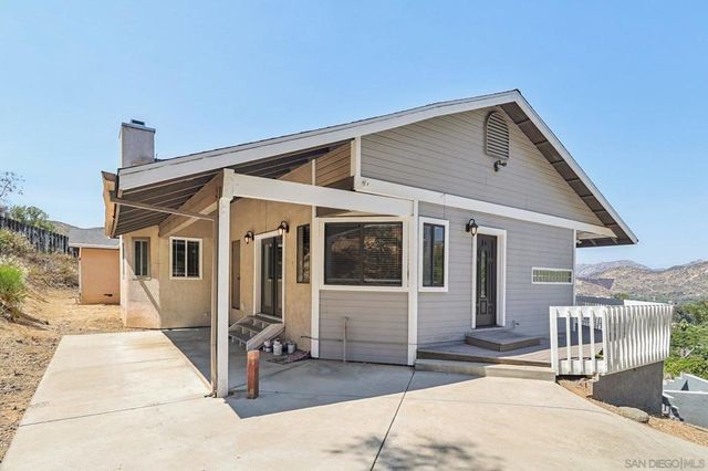 11810 Hi Ridge Rd, Lakeside, CA 92040