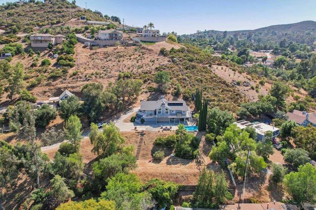 11810 Hi Ridge Rd, Lakeside, CA 92040