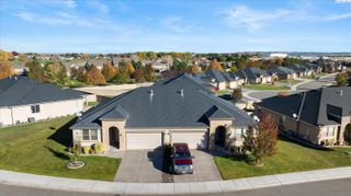 2818 Tuscanna Dr, Richland, WA 99354