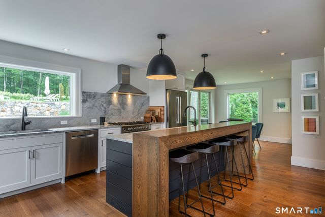 176 Apple Lane, Roxbury, CT 06783