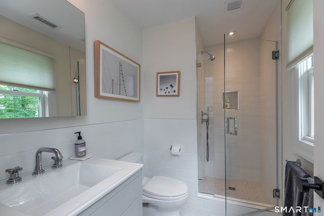 176 Apple Lane, Roxbury, CT 06783