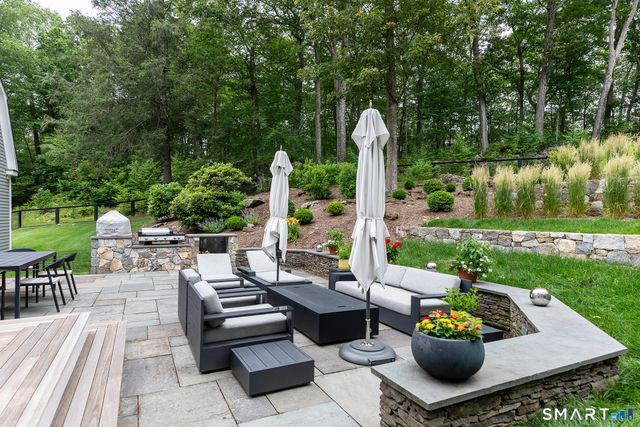 176 Apple Lane, Roxbury, CT 06783