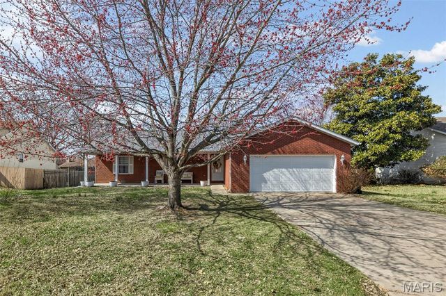 853 Mayfair Drive, Belleville, IL 62221