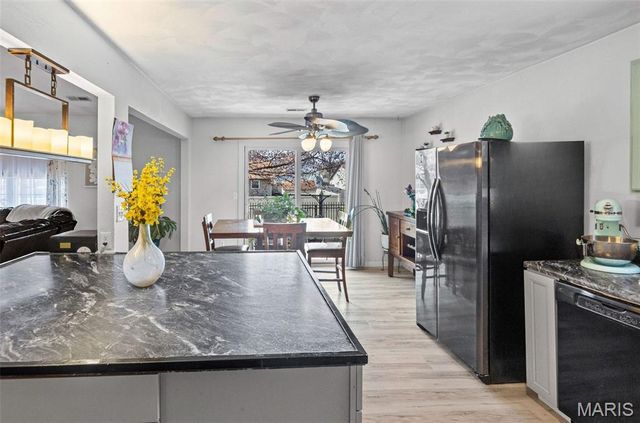 853 Mayfair Drive, Belleville, IL 62221