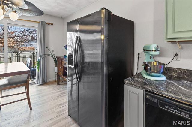 853 Mayfair Drive, Belleville, IL 62221