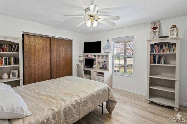 853 Mayfair Drive, Belleville, IL 62221