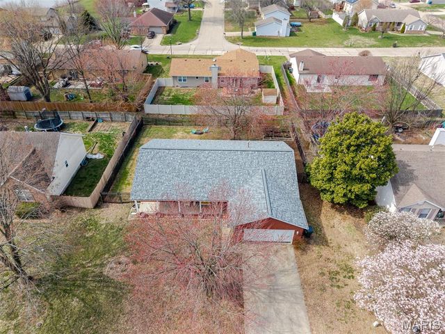 853 Mayfair Drive, Belleville, IL 62221