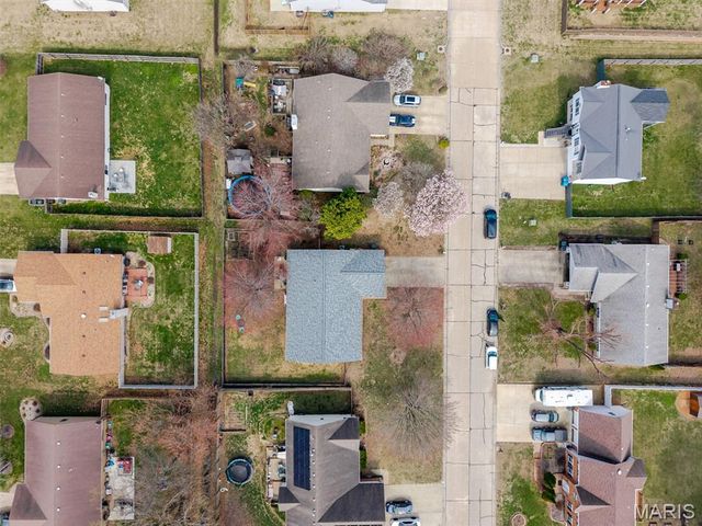 853 Mayfair Drive, Belleville, IL 62221