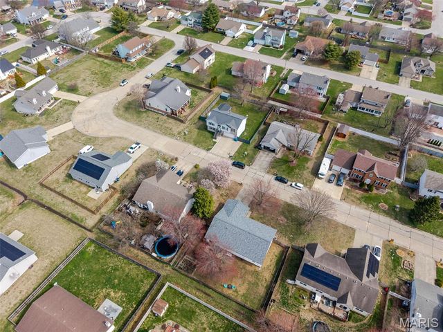 853 Mayfair Drive, Belleville, IL 62221