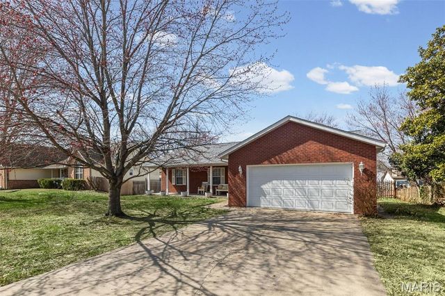 853 Mayfair Drive, Belleville, IL 62221