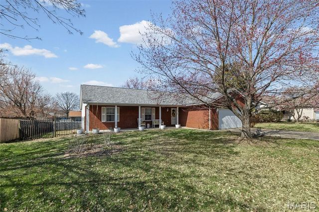 853 Mayfair Drive, Belleville, IL 62221