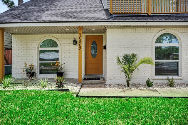 10802 Sagetrail Drive, Houston, TX 77089