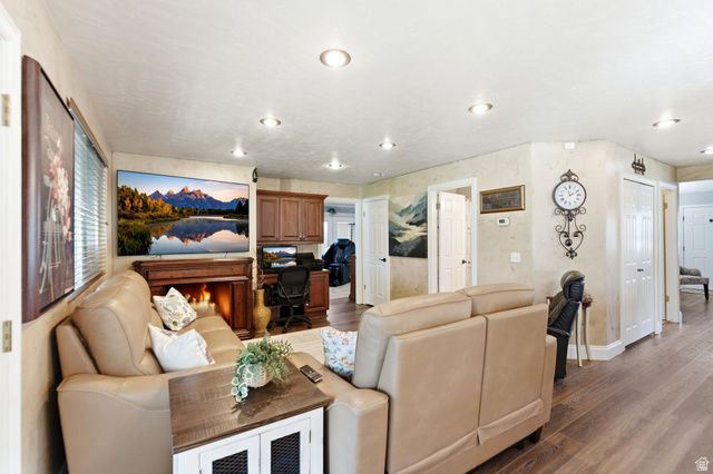 6157 W CONTADORA DR, West Valley City, UT 84128