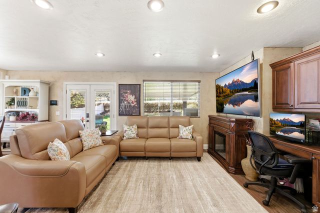 6157 W CONTADORA DR, West Valley City, UT 84128