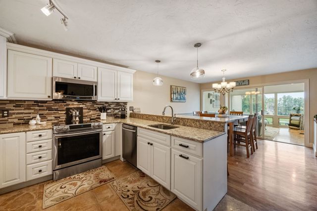 4 Portside Dr Unit 3, Moultonborough, NH 03254