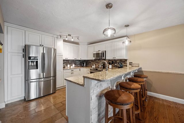 4 Portside Dr Unit 3, Moultonborough, NH 03254