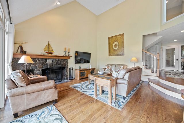 4 Portside Dr Unit 3, Moultonborough, NH 03254