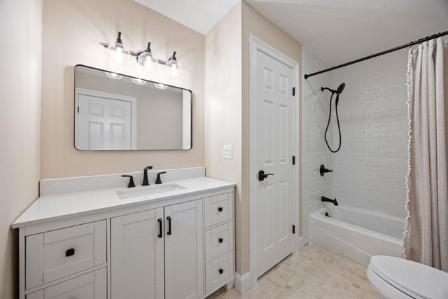 4 Portside Dr Unit 3, Moultonborough, NH 03254