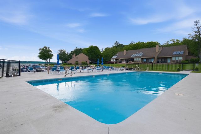 4 Portside Dr Unit 3, Moultonborough, NH 03254