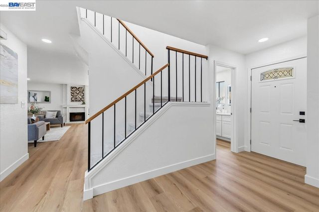 2203 Glenmount Dr, Pittsburg, CA 94565