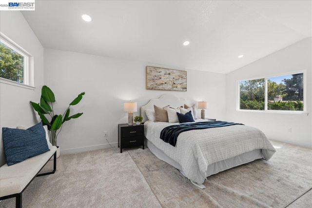 2203 Glenmount Dr, Pittsburg, CA 94565